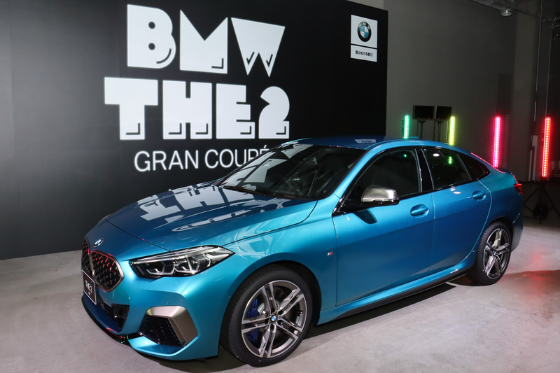 ボディサイズは4526×1800×1420mm（全長×全幅×全高。欧州仕様値）、ホイールベースは2670mm