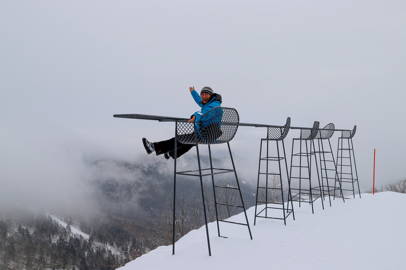 足下に大展望が広がる「クラウドバー」や「クラウドウォーク」を堪能。高所恐怖症の方はご注意を……