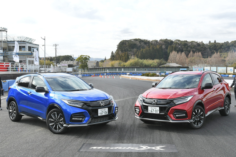 ヴェゼル ツーリング Modulo Xとヴェゼル ハイブリッド Modulo Xの両方に一般道とサーキットで試乗できるイベント。用意されたModulo X試乗車は1.5リッターターボを積むツーリング Modulo XのFF車、そしてハイブリッド Modulo XのFFと4WDの計3タイプ
