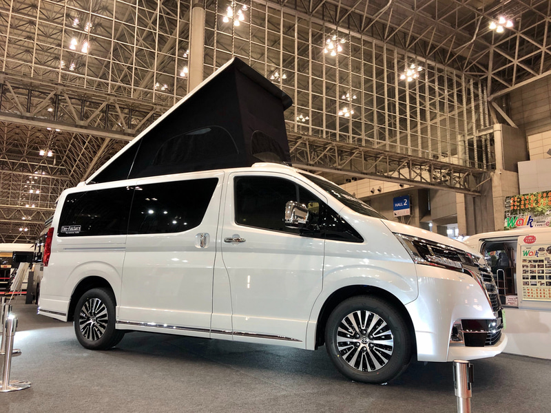 今回展示されたアーバン・キャンパーは、6人乗りのプレミアムグレードがベースとなっている