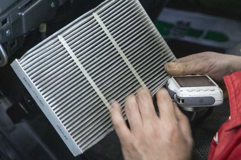 エアコンフィルターはそれなりに汚れていたので、車検時に換えるのもいいかも