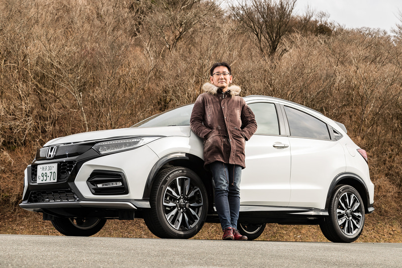 橋本洋平：2003年に自動車雑誌の編集部から独立し、自動車からタイヤ単体まで、インプレッションの引き出しは広い。レースは速さを争うものからエコラン大会まで好成績を収め、ドライビングレッスンのインストラクターも行なっている。現在の愛車はトヨタ86 RacingとNAロードスター、メルセデス・ベンツ Vクラス。AJAJ・日本自動車ジャーナリスト協会会員。日本カー・オブ・ザ・イヤー選考委員