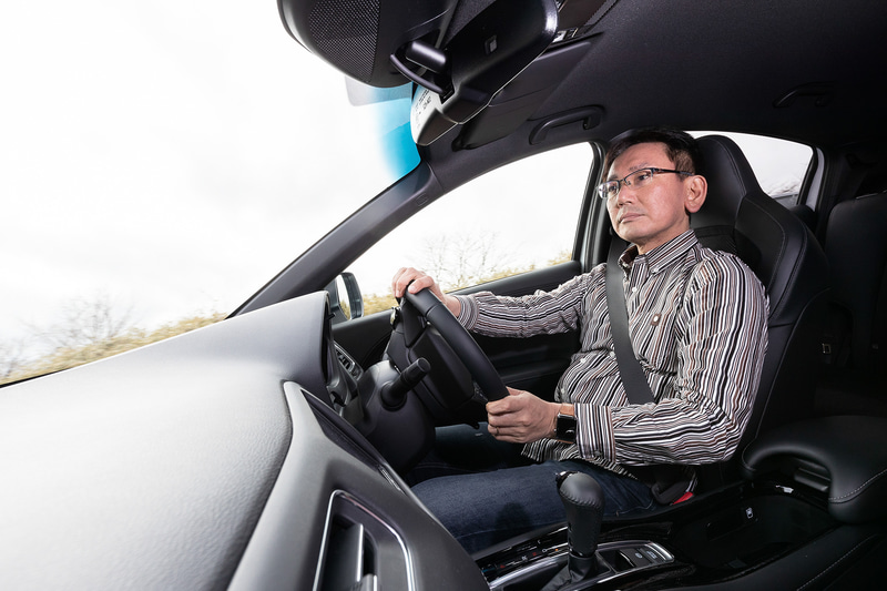 ワインディングではステアリングを切り足したり、戻したりをすることもなく、ビシッと決まったラインをトレースしてくれる気持ちよさがあった