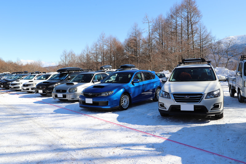 新旧スバル車がずらり