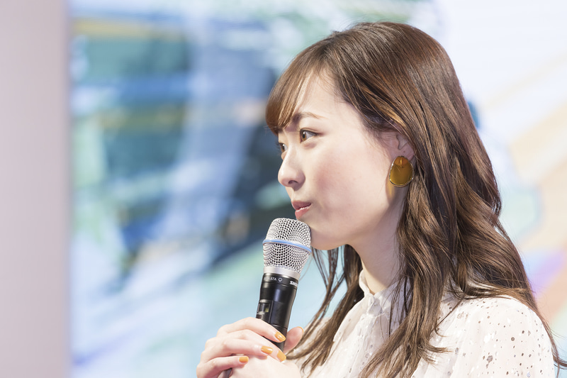 第8回キャンピングカーアワードを受賞した福原遥さん