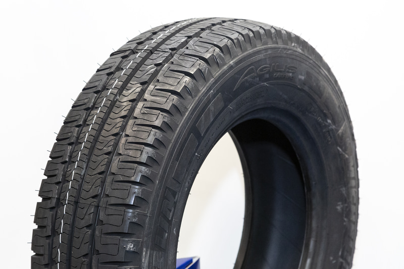 「AGILIS CAMPING」のラインアップは15～16インチで5サイズ。M＋S表記も