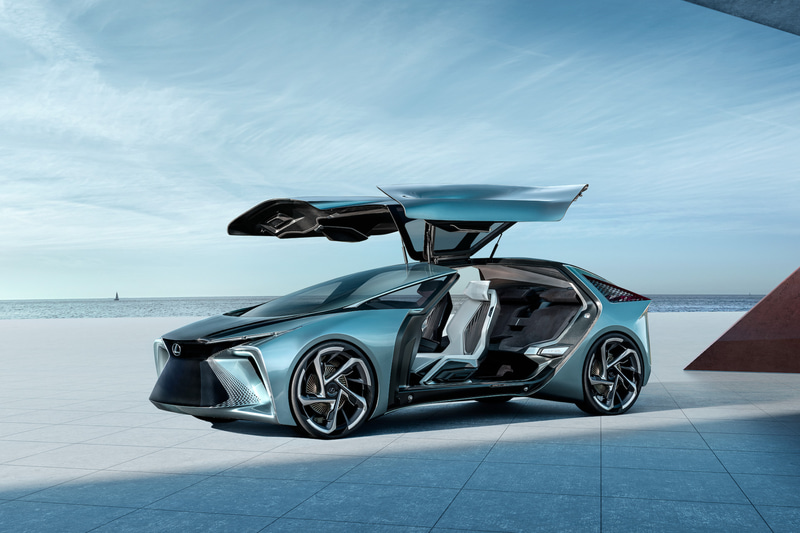 東京モーターショー 2019でワールドプレミアされた、レクサスブランドの新電動化ビジョンを象徴するEV（電気自動車）コンセプト「LF-30 Electrified」