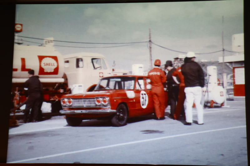 こちらはスカイライン