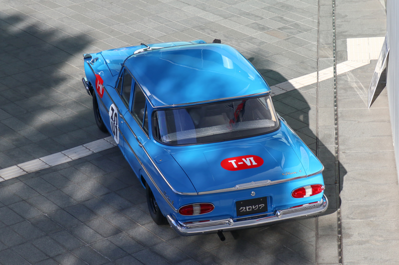 プリンス グロリア スーパー6 第2回日本GP T-VIクラス優勝仕様を俯瞰から