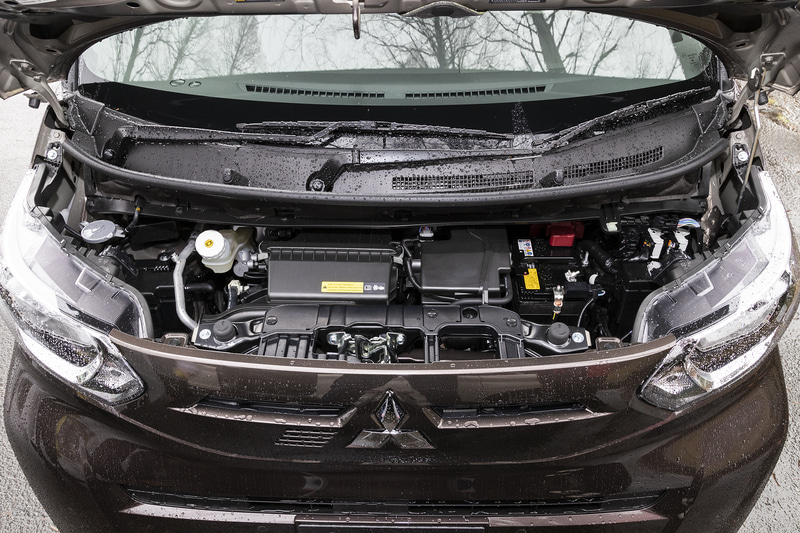 M、Gグレードは自然吸気エンジンを搭載