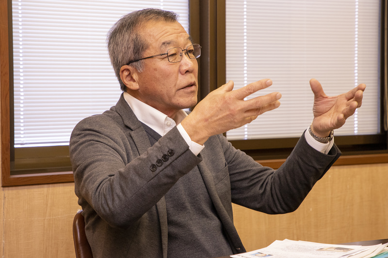 支え合いの地域作りを大事に考える川崎氏。移動の支援、見守りの支援、そして交流の場も必要だと語った