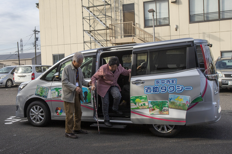 今度は病院に到着。病院は終わりの時間が分かりにくいので帰りはタクシー利用が多いと言うが、病院によっては近助タクシーを利用していることを予め知っているところもあり、診察の終了時間を調整してくれるところもあるという