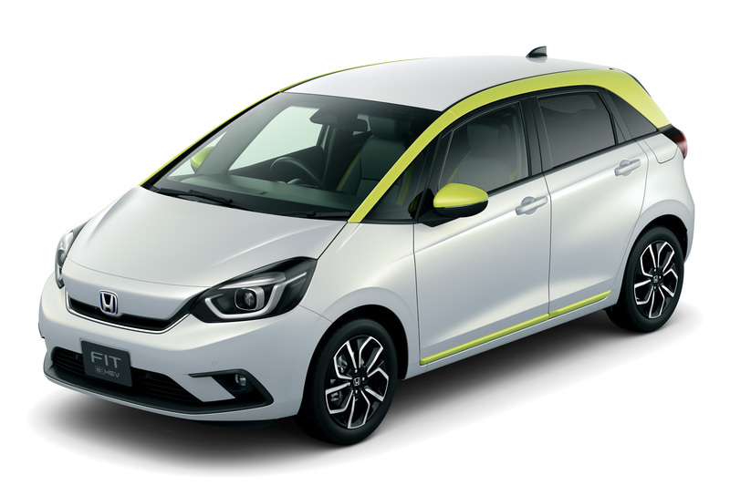 プレミアムサンライトホワイト・パール＆ライムグリーン（9万9000円高。NESS専用）