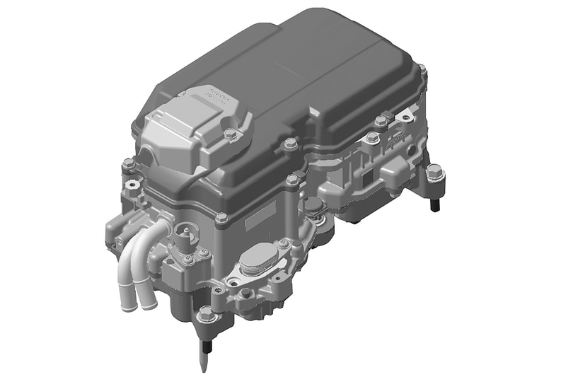 PCUは小型化と高効率化を追求し、エンジンルーム内に移設された