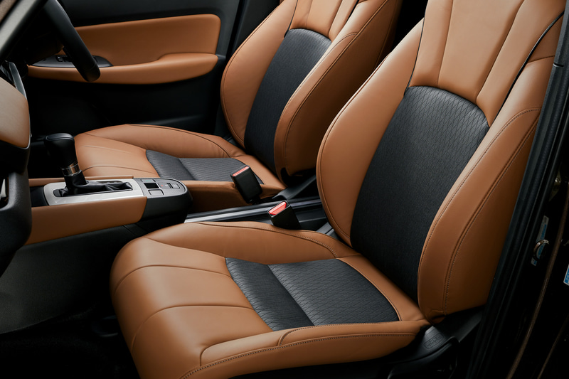 新世代シートフレームで体をしっかりホールドする「ボディースタビライジングシート」をフロントシートに採用