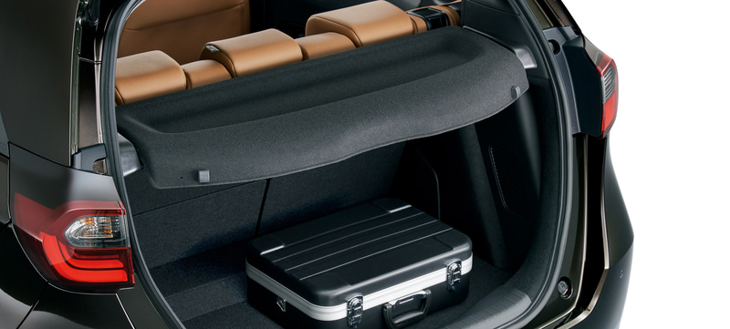 ラゲッジカバー：1万3200円