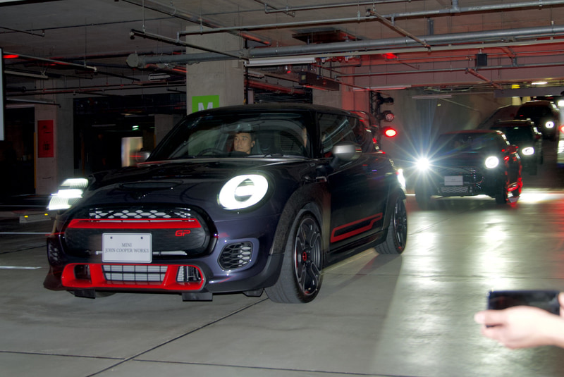 MINI ジョン・クーパー・ワークス GPが会場に