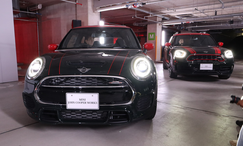 MINI ジョン・クーパー・ワークス GPが会場に