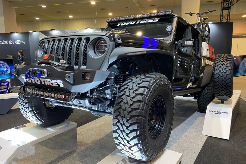 「Jeep GLADIATOR Rubicon」の展示