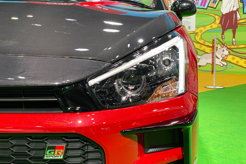 ダイハツブースに市販車のカスタマイズ仕様として展示された「コペン GR SPORT カスタマイズ Ver.」