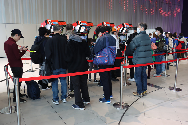 「SEGA World Drivers Championship」試遊コーナーも順番待ちの長い列ができる人気となった