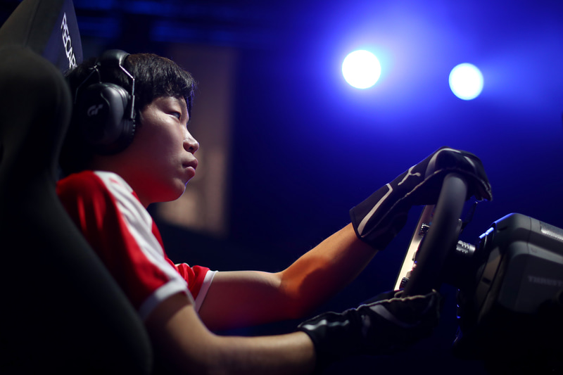 第1戦 in シドニーのネイションズカップには、ヨーロッパ、北アメリカ、南アメリカ、アジアなど世界各地から最速のグランツーリスモプレイヤー24人が参加