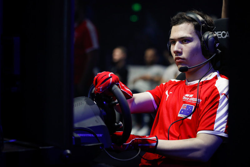 第1戦 in シドニーのネイションズカップには、ヨーロッパ、北アメリカ、南アメリカ、アジアなど世界各地から最速のグランツーリスモプレイヤー24人が参加