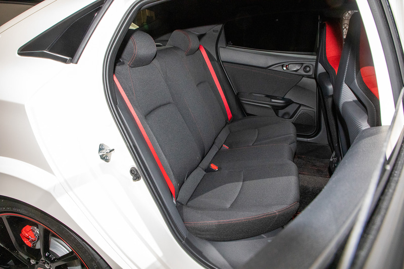 そのほかインテリア装備に変更はない