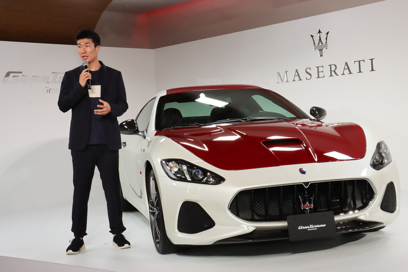 桐生祥秀選手とグラントゥーリズモ グランフィナーレ