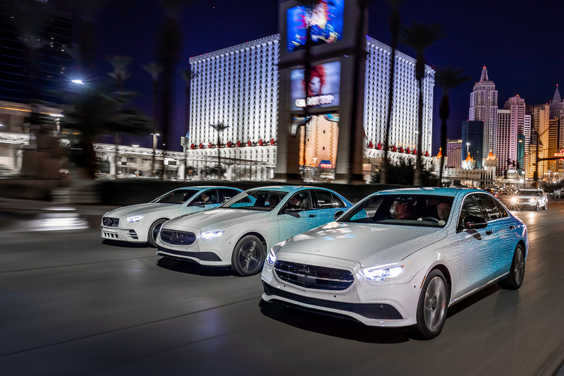 ラスベガスを走行する新型Eクラスのテスト車両