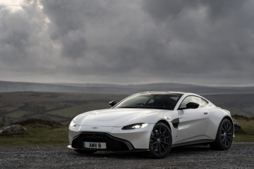 クーペは8速ATが2056万9000円、7速MTが1913万円