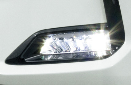2.0GではフォグランプにLEDを採用