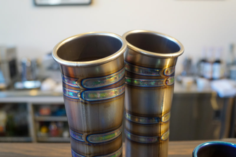 バイクのマフラーメーカーが製造したチタン製のマグカップ