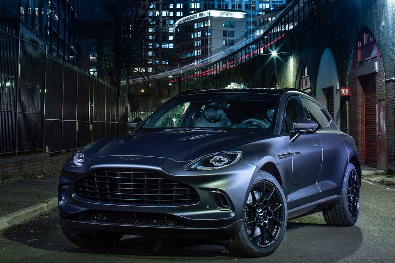 「DBX×Q by Aston Martin」