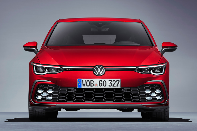 ジュネーブショーに出展される「ゴルフ GTI」などの写真が公開された