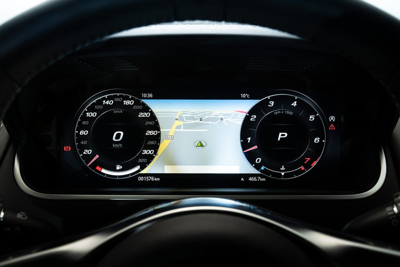 インテリアでは12.3インチのインタラクティブ・ドライバーディスプレイが標準装備となった