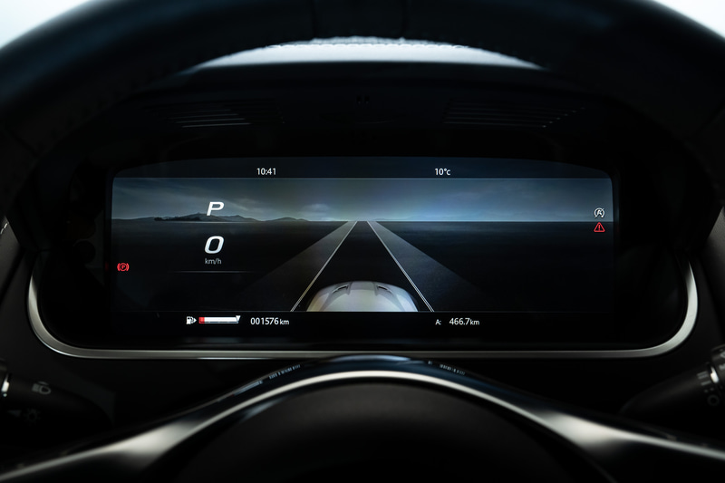 インテリアでは12.3インチのインタラクティブ・ドライバーディスプレイが標準装備となった