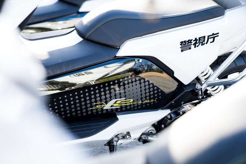 警視庁仕様のC evolution