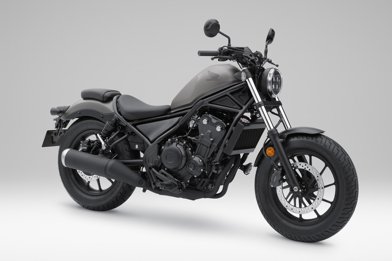 クルーザーモデル Rebel（レブル）500のマットアーマードシルバーメタリック