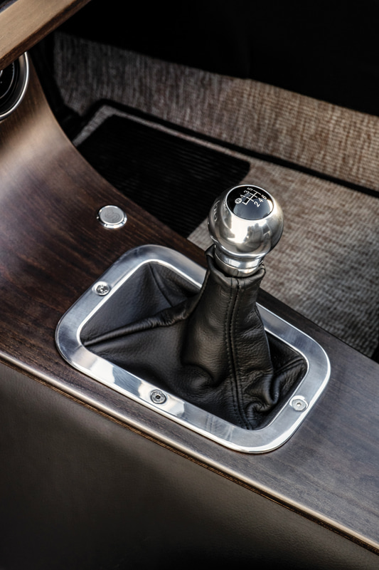 6速MTのシフトノブ