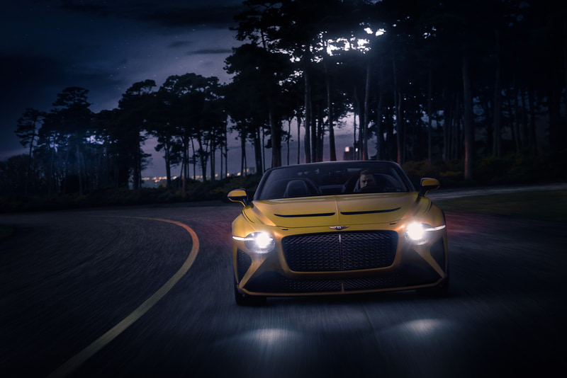 最新のW12型エンジンと8速デュアルクラッチトランスミッション、さらにダイナミックライドシステムやエアサスによって快適で正確な走りを実現