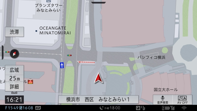 GPSを受信できない地下駐車場でも完璧。「地下駐車場から出たら場所が分からない」なんて事態とは無縁だ