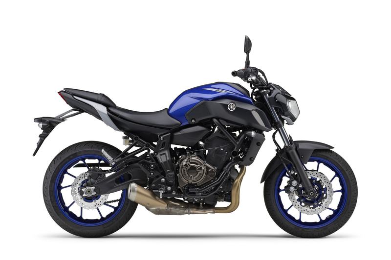 ディープパープリッシュブルーメタリックのMT-07 ABS