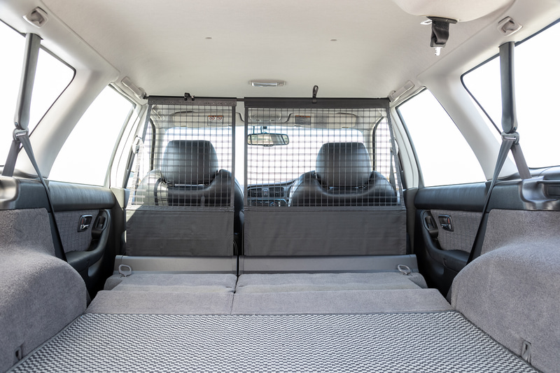 カーゴネットはリアシートを倒しても使える