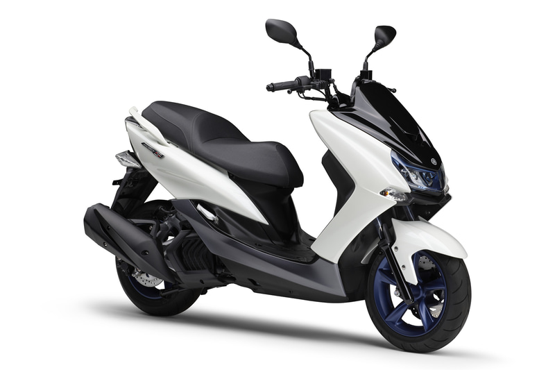 新色の「シルキーホワイト」