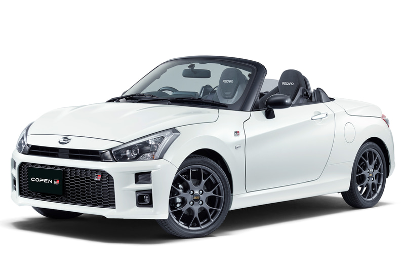 専用のバンパー＆グリルなど外装・内装にも専用品を与えられているが、注目したいのは走りに関する部分。コペン GR SPORTはボディ剛性や足まわりのチューニングを中心に仕上げられているのだ。一方パワーアップ系は手を付けていない