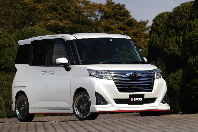 D-SPORTの新型エアロを装着したダイハツ「トール カスタム」