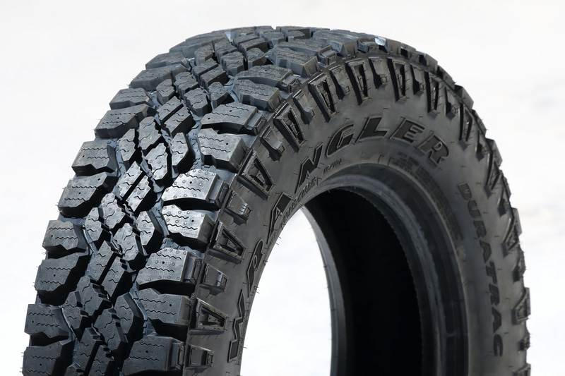 マッドテレインタイヤ「WRANGLER DURATRAC（ラングラー デュラトラック）」
