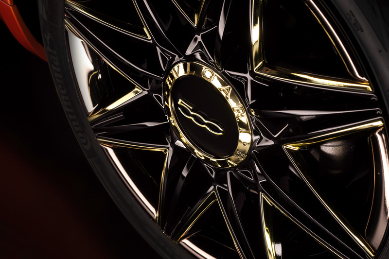 8ポイントスターをあしらったホイール