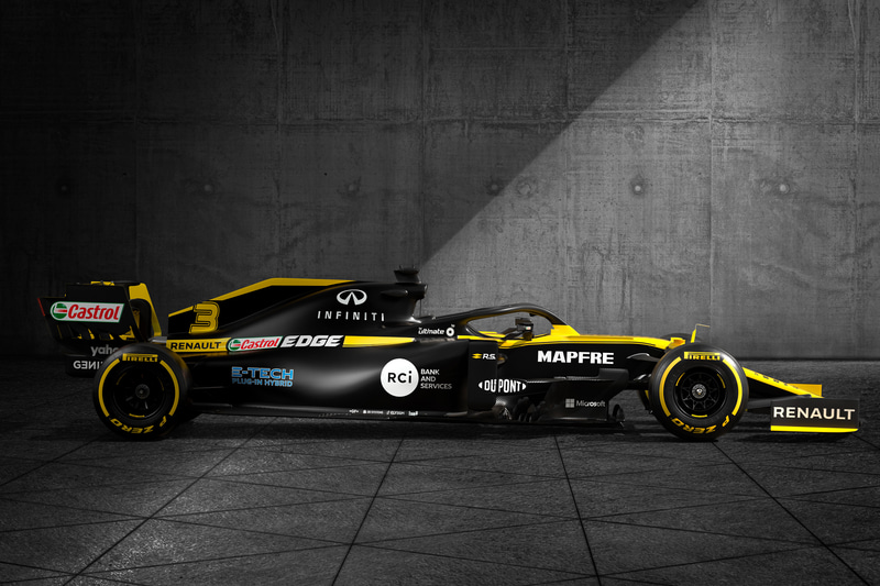 ブラックとイエローを基調としたルノーの新型F1マシン「R.S.20」。フロントとリアのウイングにDP WORLDのロゴが描かれている